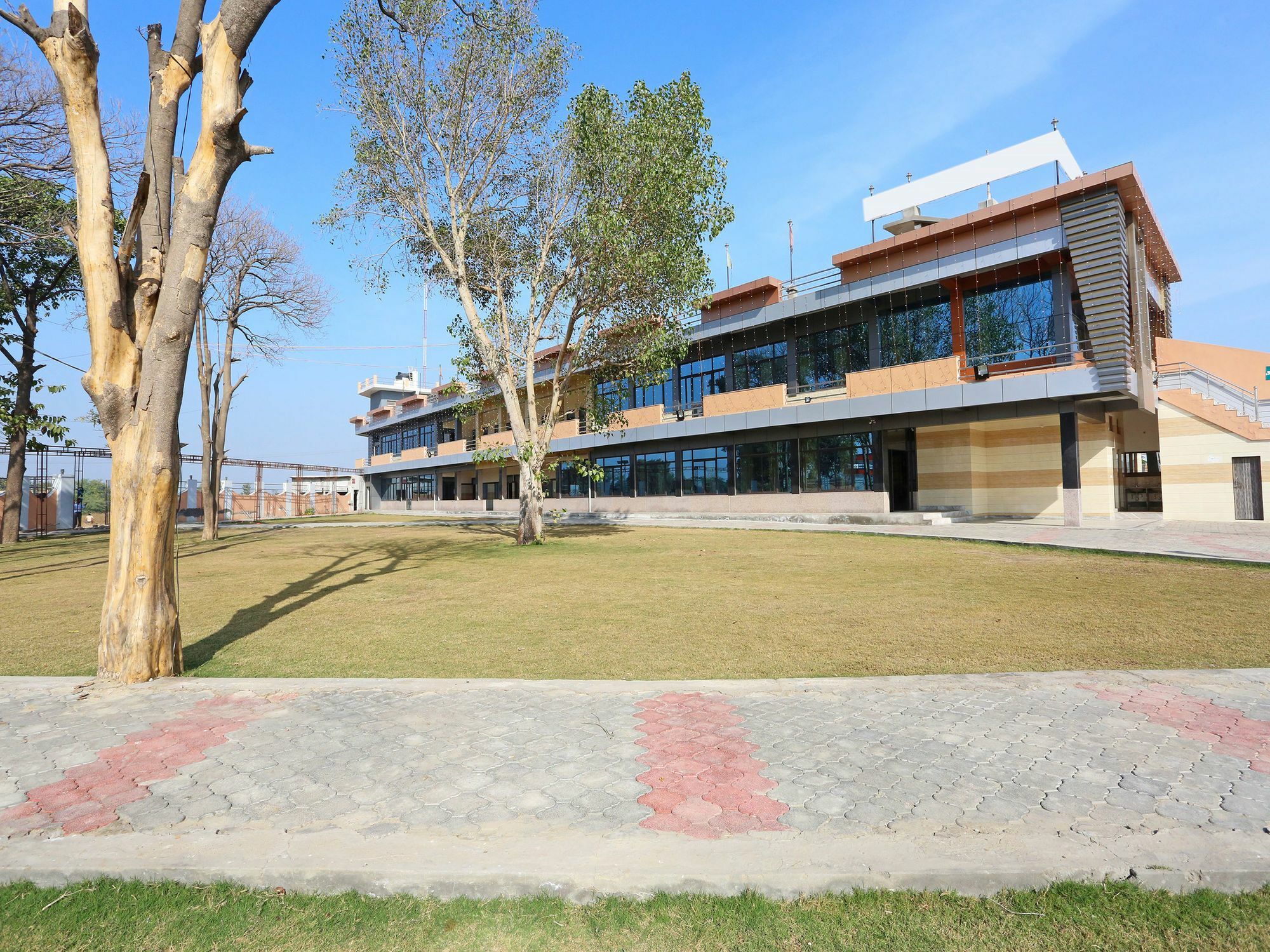 Oyo 9490 Prakash Farm Hotel Mathura Luaran gambar